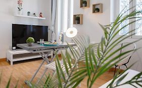 GregBnb-com - T2 Design - CLIMATISÉ - WiFi Fibre